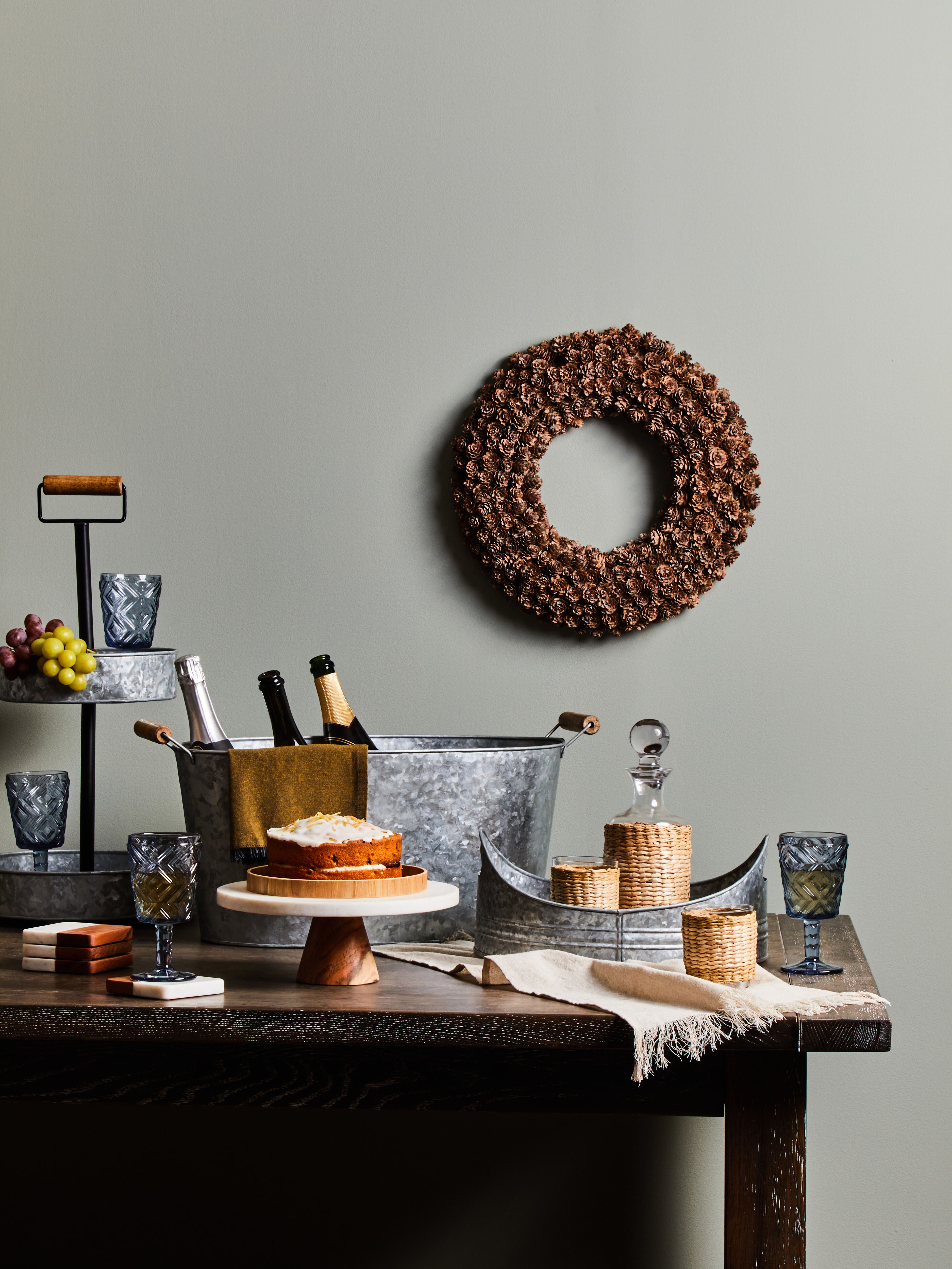 Burano White Marble & Acacia Wood Cake Stand